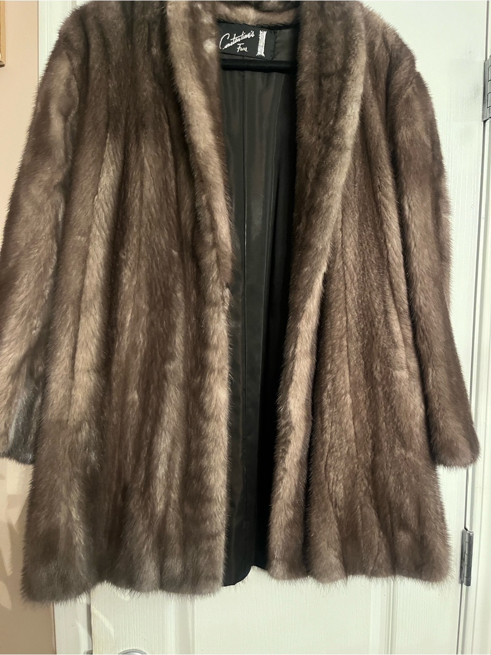 Classic Dark Gray Mink Coat , excellent Condition size large